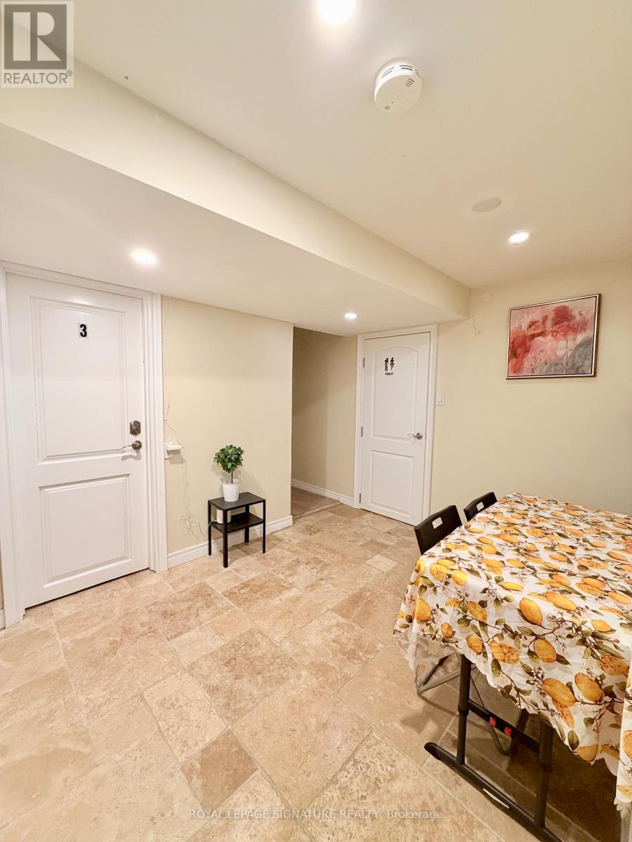 2263 Harcourt Crescent, Mississauga, Ontario  L4Y 1W3 - Photo 35 - W12990034