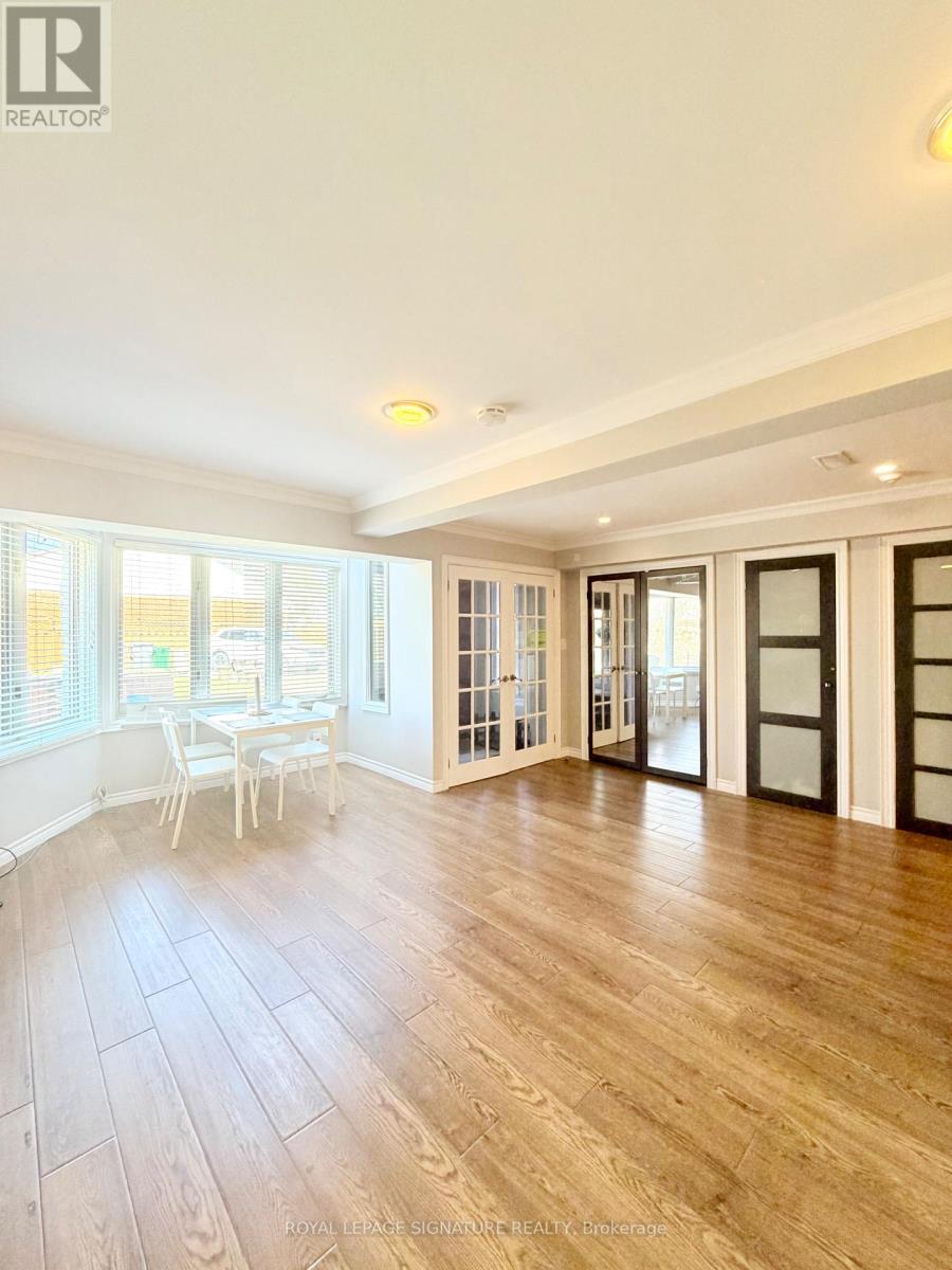 2263 Harcourt Crescent, Mississauga, Ontario  L4Y 1W3 - Photo 25 - W12990034