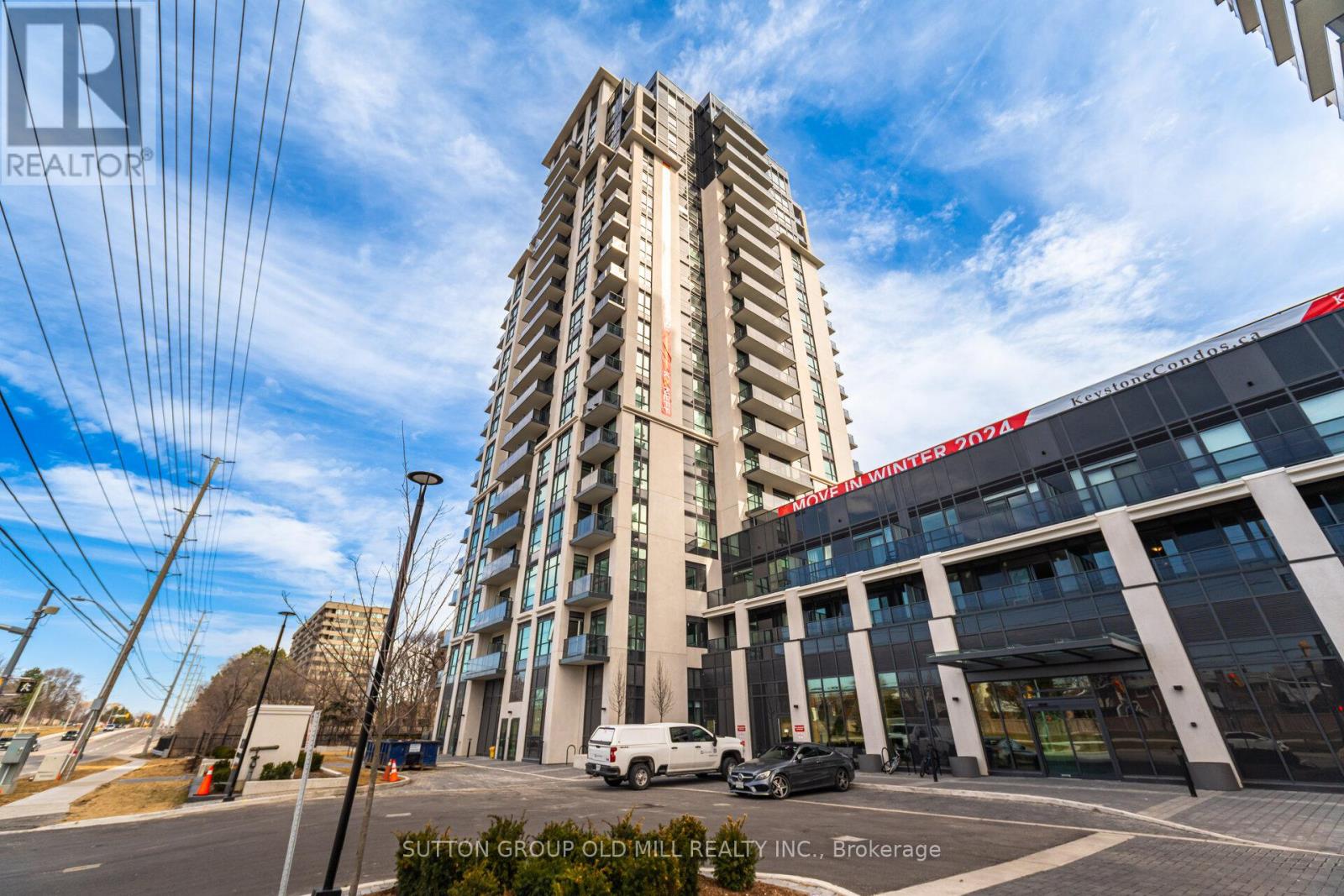 104 - 204 BURNHAMTHORPE ROAD E, Mississauga, Ontario