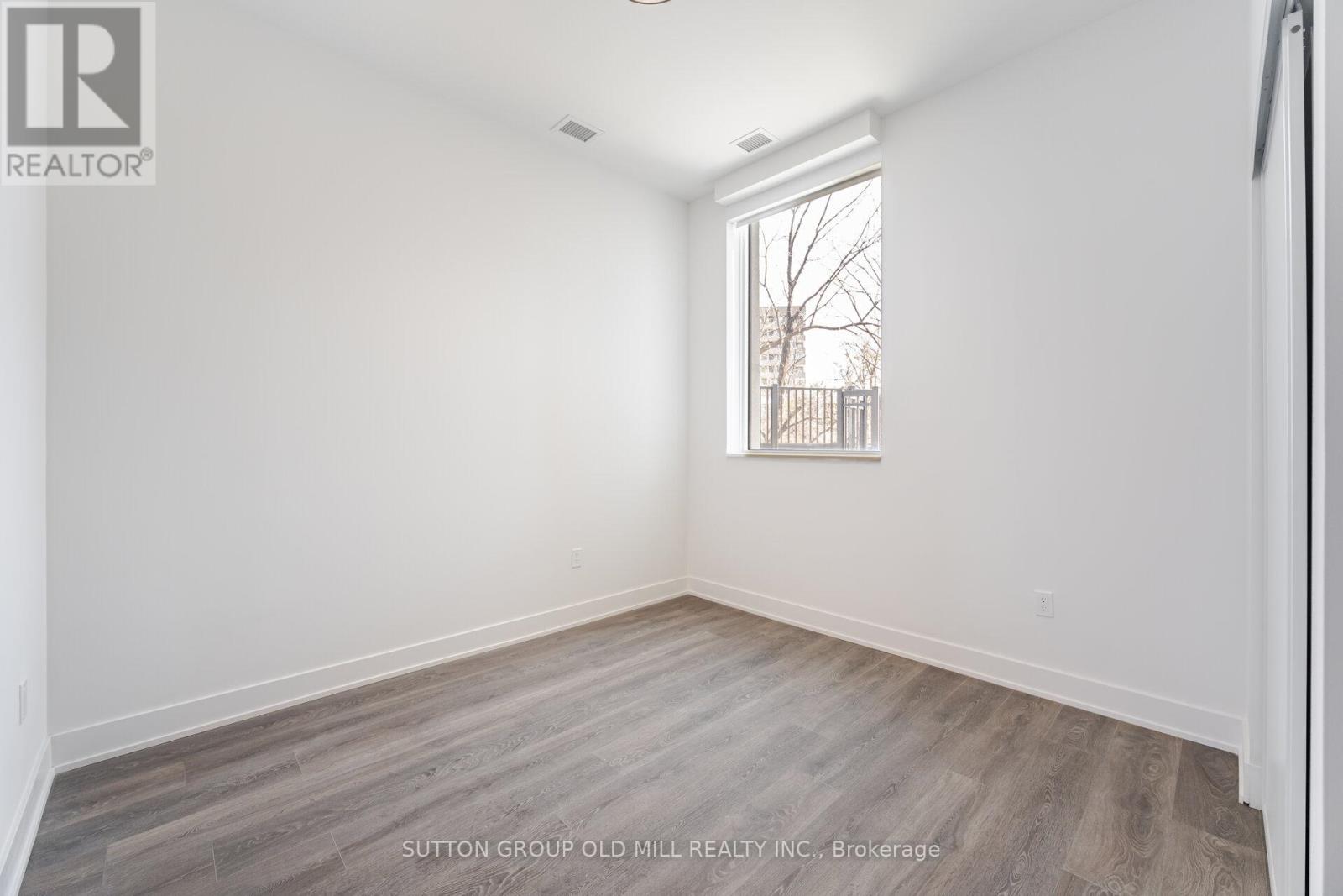 104 - 204 Burnhamthorpe Road E, Mississauga, Ontario  L4Y 3N5 - Photo 26 - W12998752