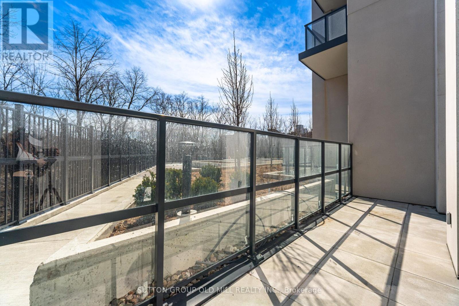 104 - 204 Burnhamthorpe Road E, Mississauga, Ontario  L4Y 3N5 - Photo 38 - W12998752