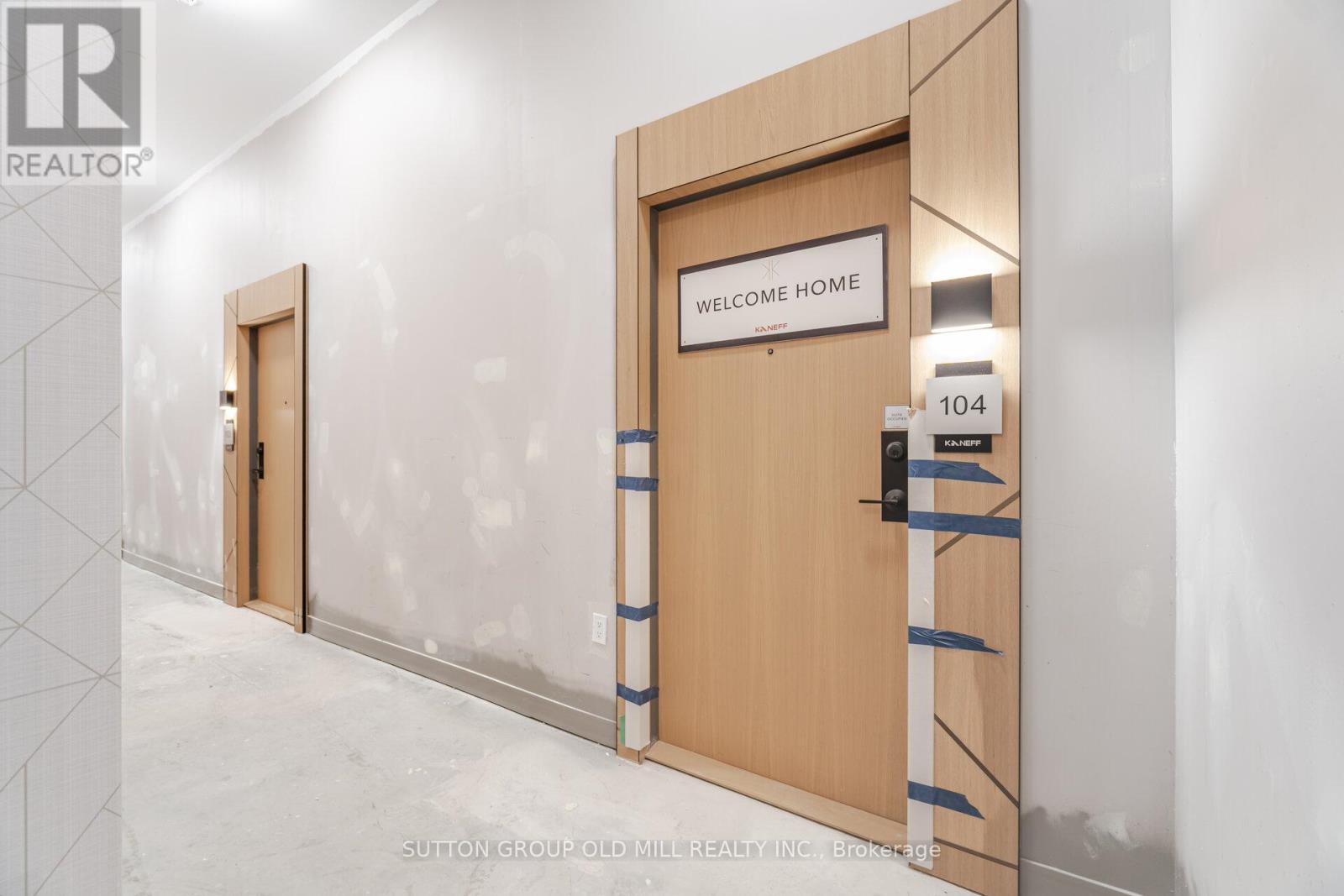 104 - 204 Burnhamthorpe Road E, Mississauga, Ontario  L4Y 3N5 - Photo 7 - W12998752