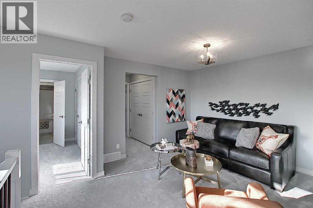 127 Waterford Manor, Chestermere, Alberta  T1X 2Z6 - Photo 5 - A2298497