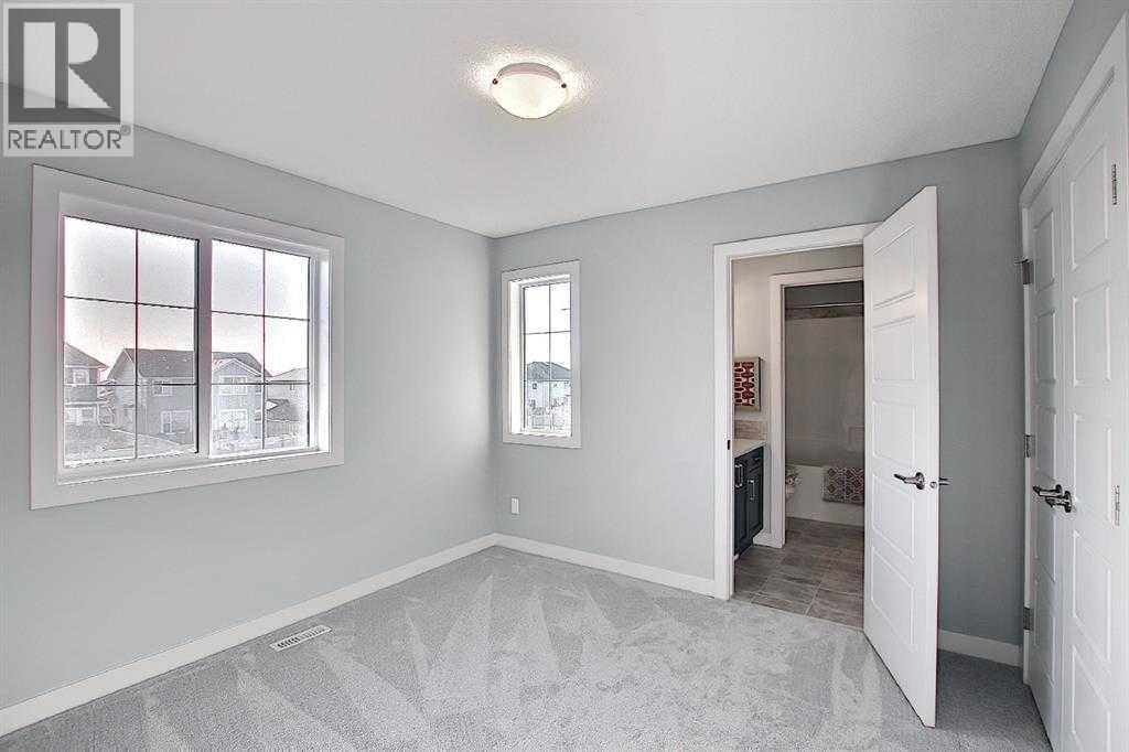 127 Waterford Manor, Chestermere, Alberta  T1X 2Z6 - Photo 10 - A2298497