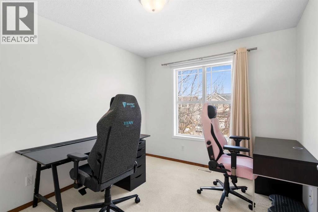 77 Cougarstone Circle Sw, Calgary, Alberta  T3H 4W3 - Photo 11 - A2300370