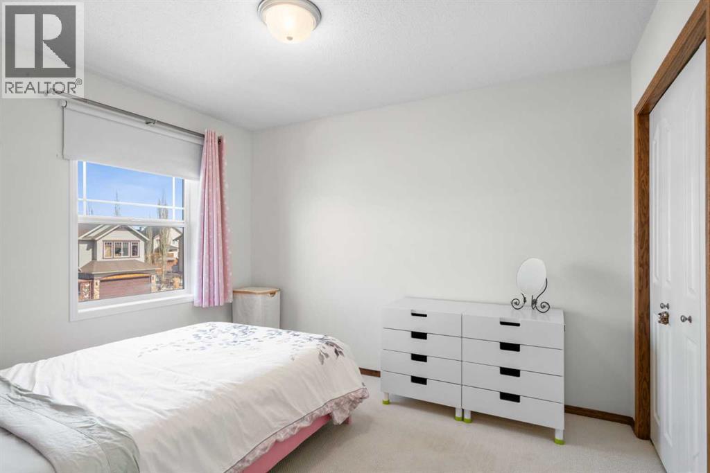 77 Cougarstone Circle Sw, Calgary, Alberta  T3H 4W3 - Photo 10 - A2300370