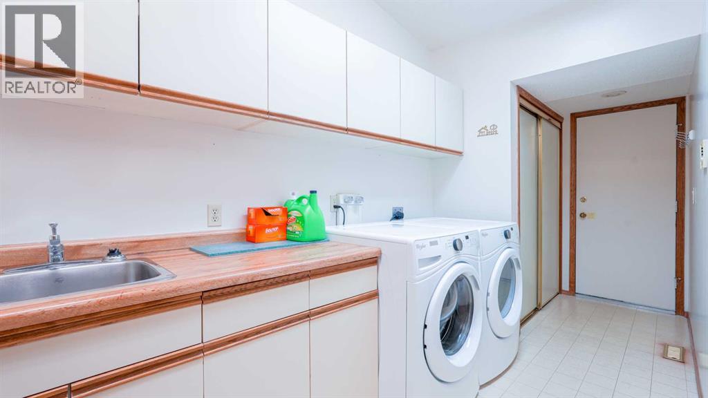 42 Woodmeadow Close Sw, Calgary, Alberta  T2W 4L8 - Photo 23 - A2301210