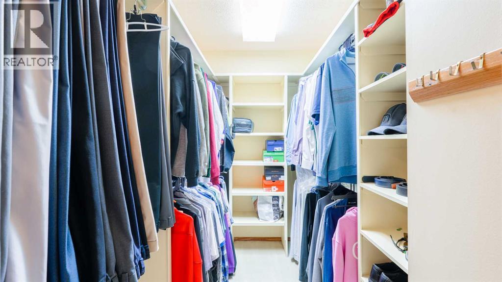 42 Woodmeadow Close Sw, Calgary, Alberta  T2W 4L8 - Photo 17 - A2301210