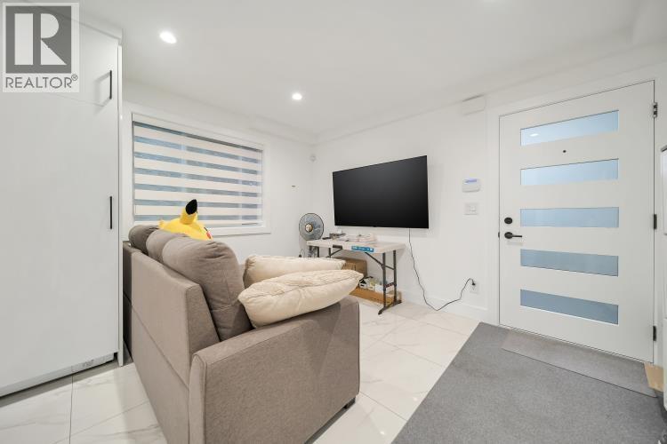 1012 Augusta Avenue, Burnaby, British Columbia V5A 2V4 - Photo 23 - R3111484