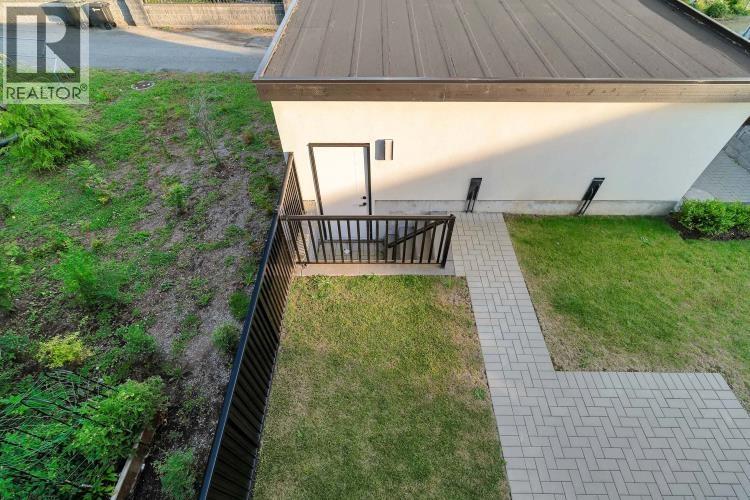 1012 Augusta Avenue, Burnaby, British Columbia V5A 2V4 - Photo 21 - R3111484