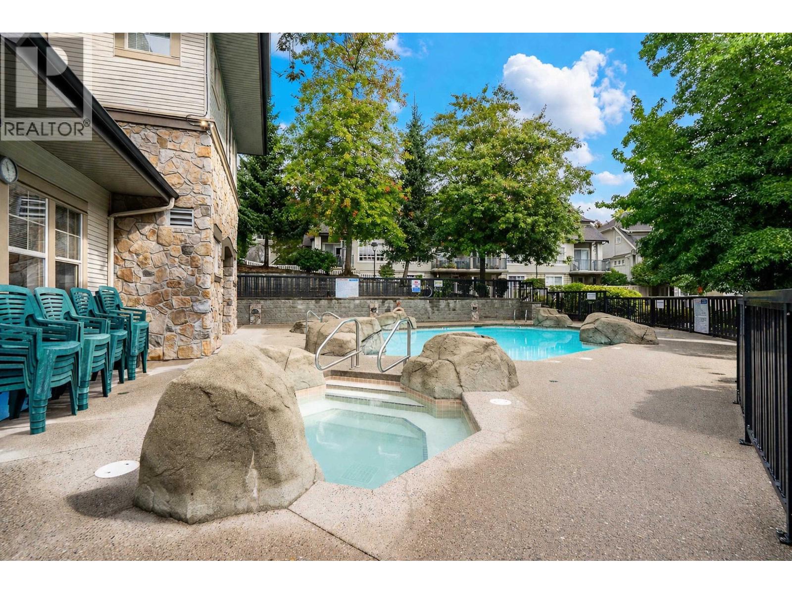 208 2958 Silver Springs Boulevard, Coquitlam, British Columbia  V3E 3R9 - Photo 14 - R3111315