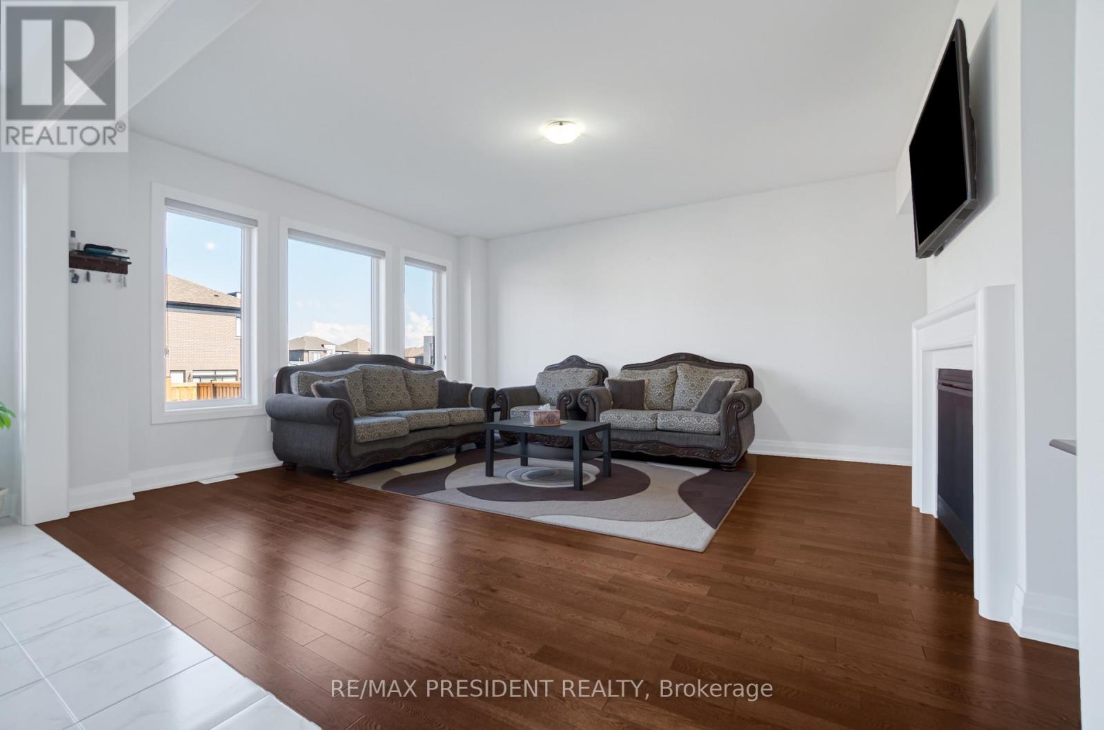 142 Prince Charles Crescent, Woodstock, Ontario  N4T 0N1 - Photo 12 - X12998818