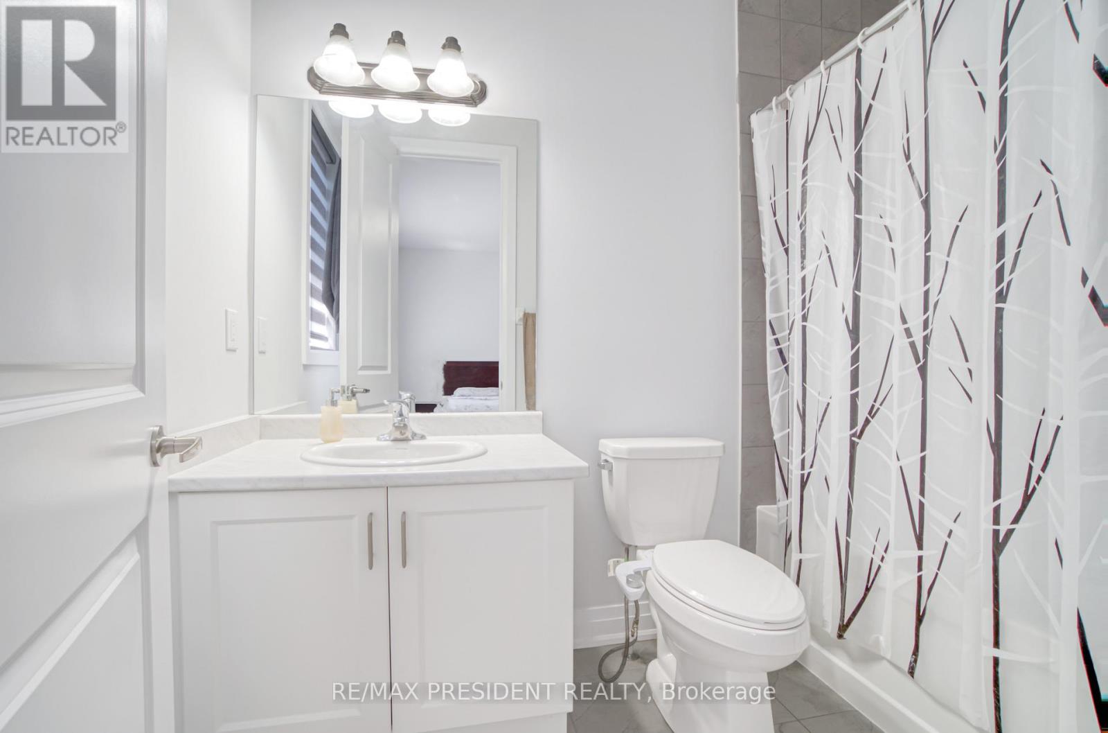 142 Prince Charles Crescent, Woodstock, Ontario  N4T 0N1 - Photo 33 - X12998818