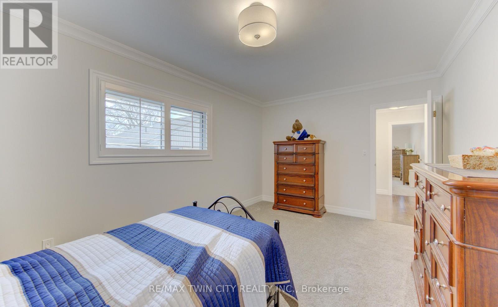 196 Lourdes Street, Waterloo, Ontario  N2L 1N7 - Photo 20 - X12998826