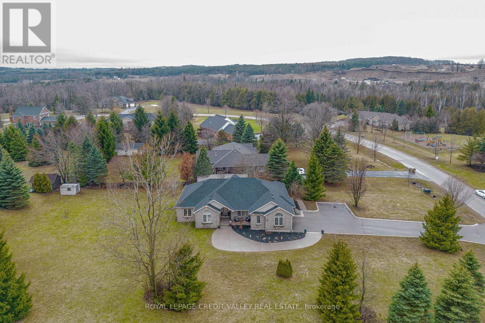48 RAYBURN MEADOWS ROAD, East Garafraxa, Ontario