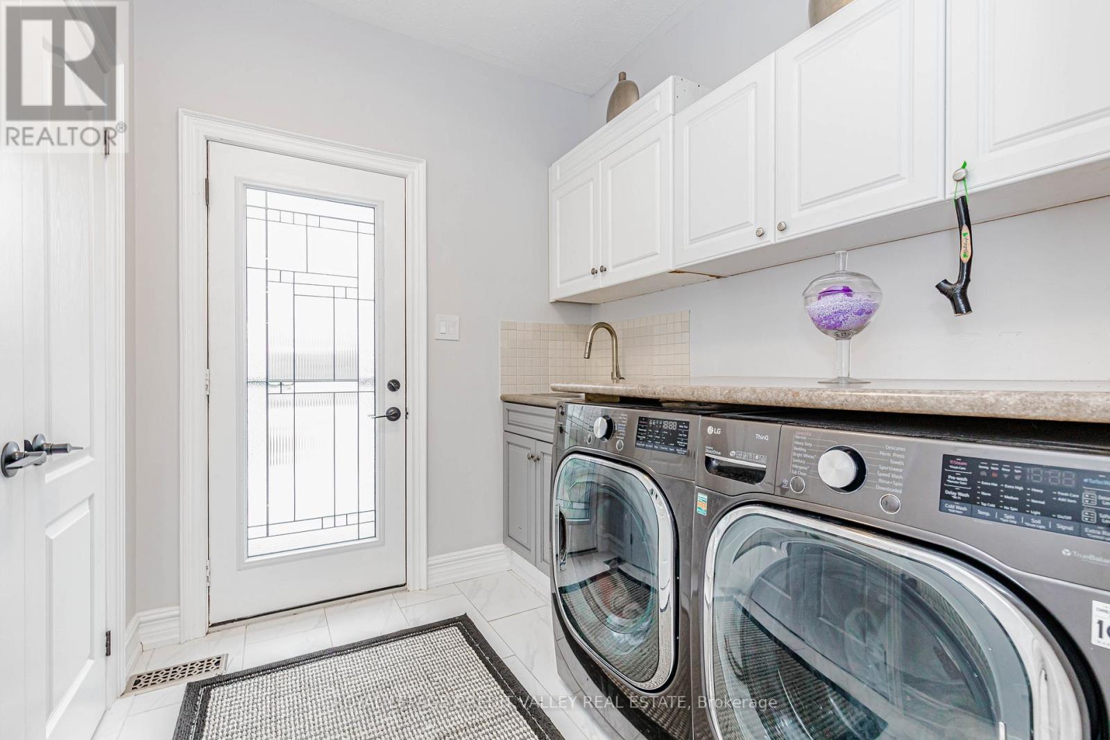 48 Rayburn Meadows Road, East Garafraxa, Ontario  L9W 7E7 - Photo 27 - X12998836