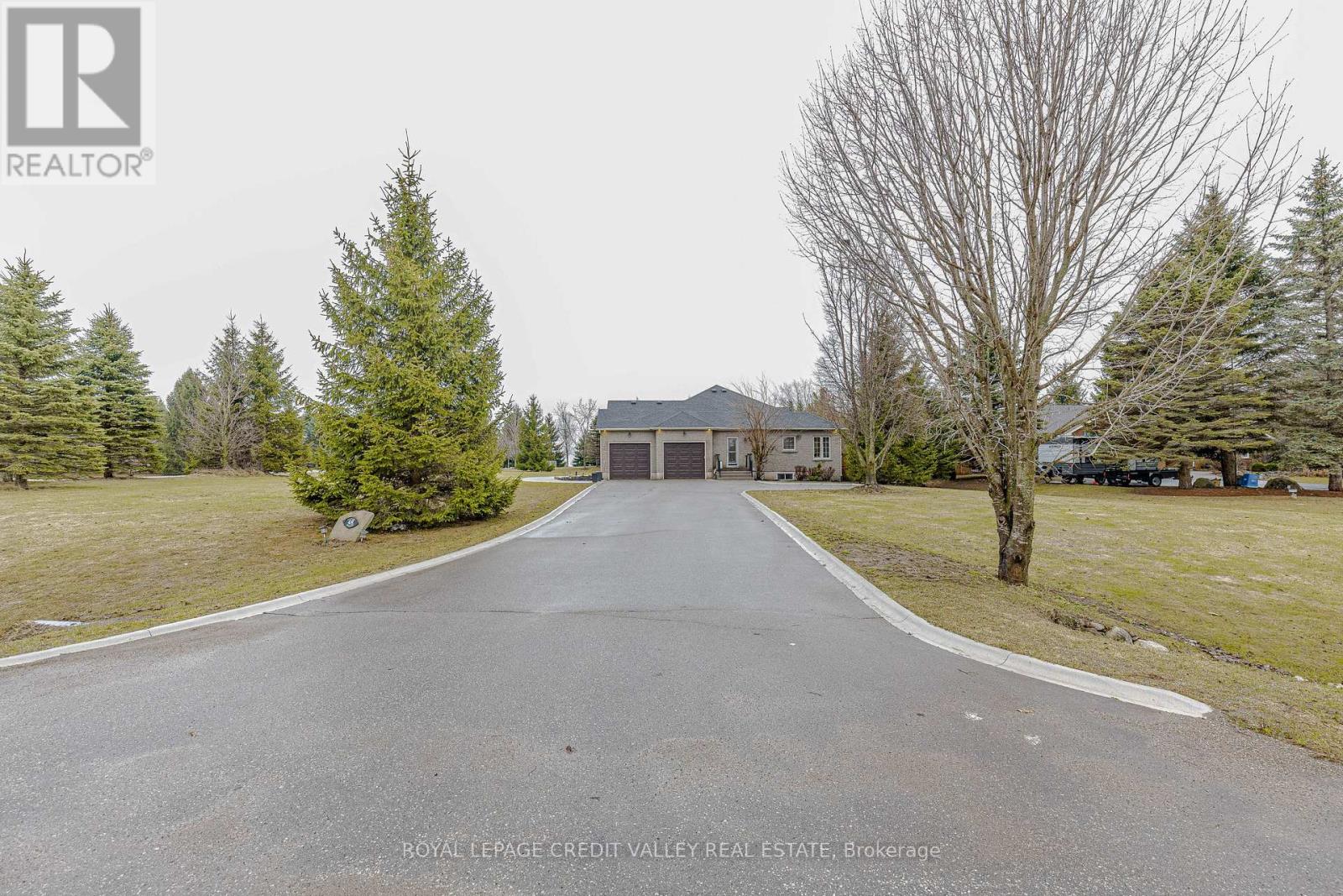 48 Rayburn Meadows Road, East Garafraxa, Ontario  L9W 7E7 - Photo 4 - X12998836