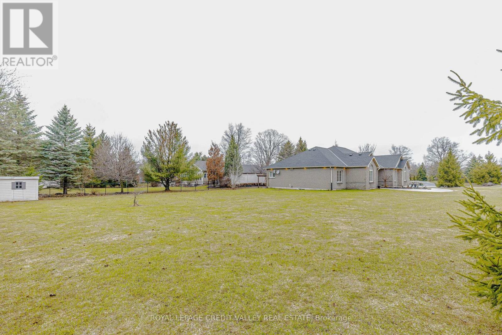 48 Rayburn Meadows Road, East Garafraxa, Ontario  L9W 7E7 - Photo 43 - X12998836