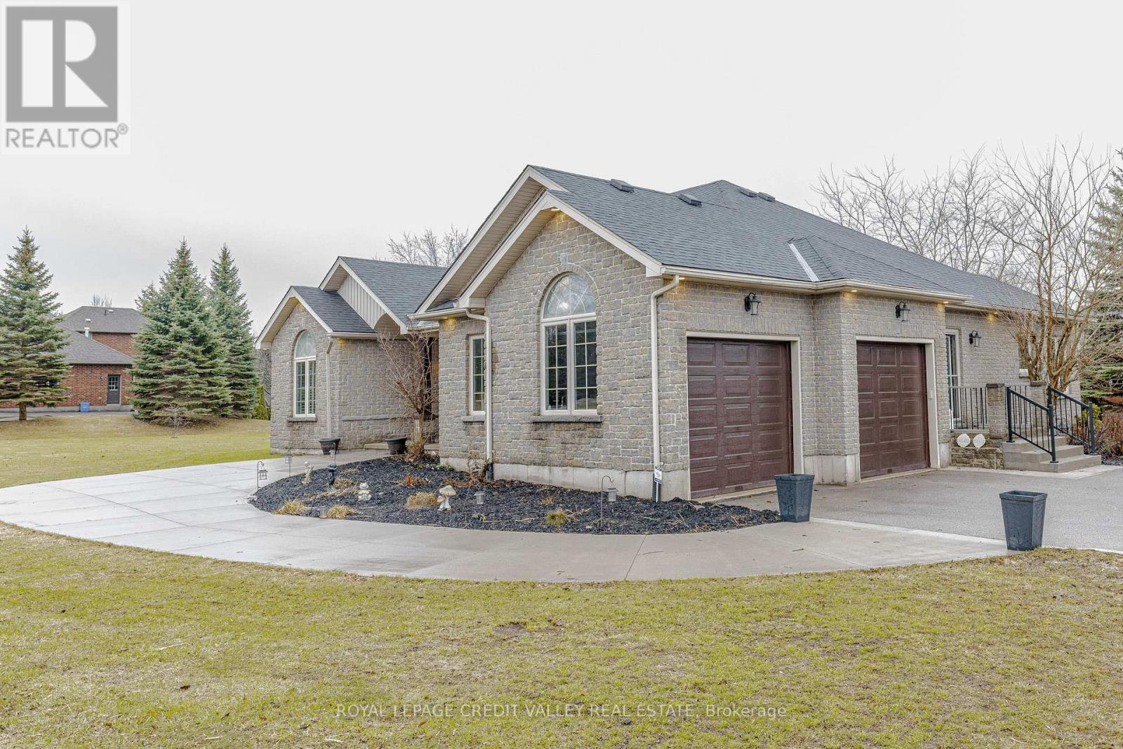 48 Rayburn Meadows Road, East Garafraxa, Ontario  L9W 7E7 - Photo 44 - X12998836