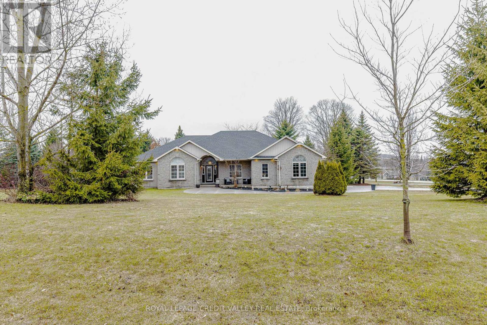 48 Rayburn Meadows Road, East Garafraxa, Ontario  L9W 7E7 - Photo 6 - X12998836