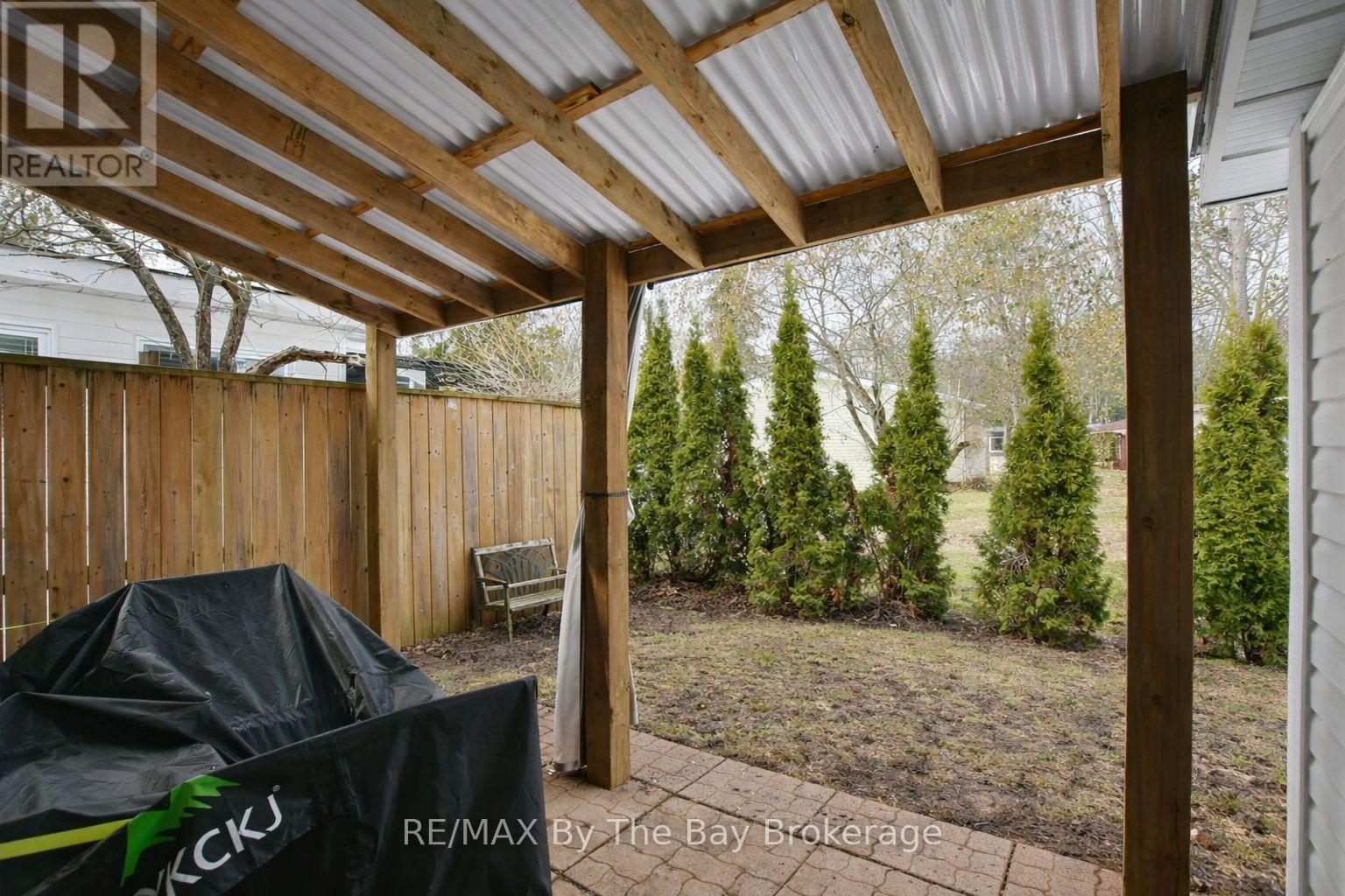 15 Carruthers Street S, Wasaga Beach, Ontario  L9Z 1K2 - Photo 24 - S12934442