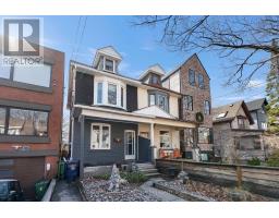 8 WOODLEE ROAD, Toronto, Ontario