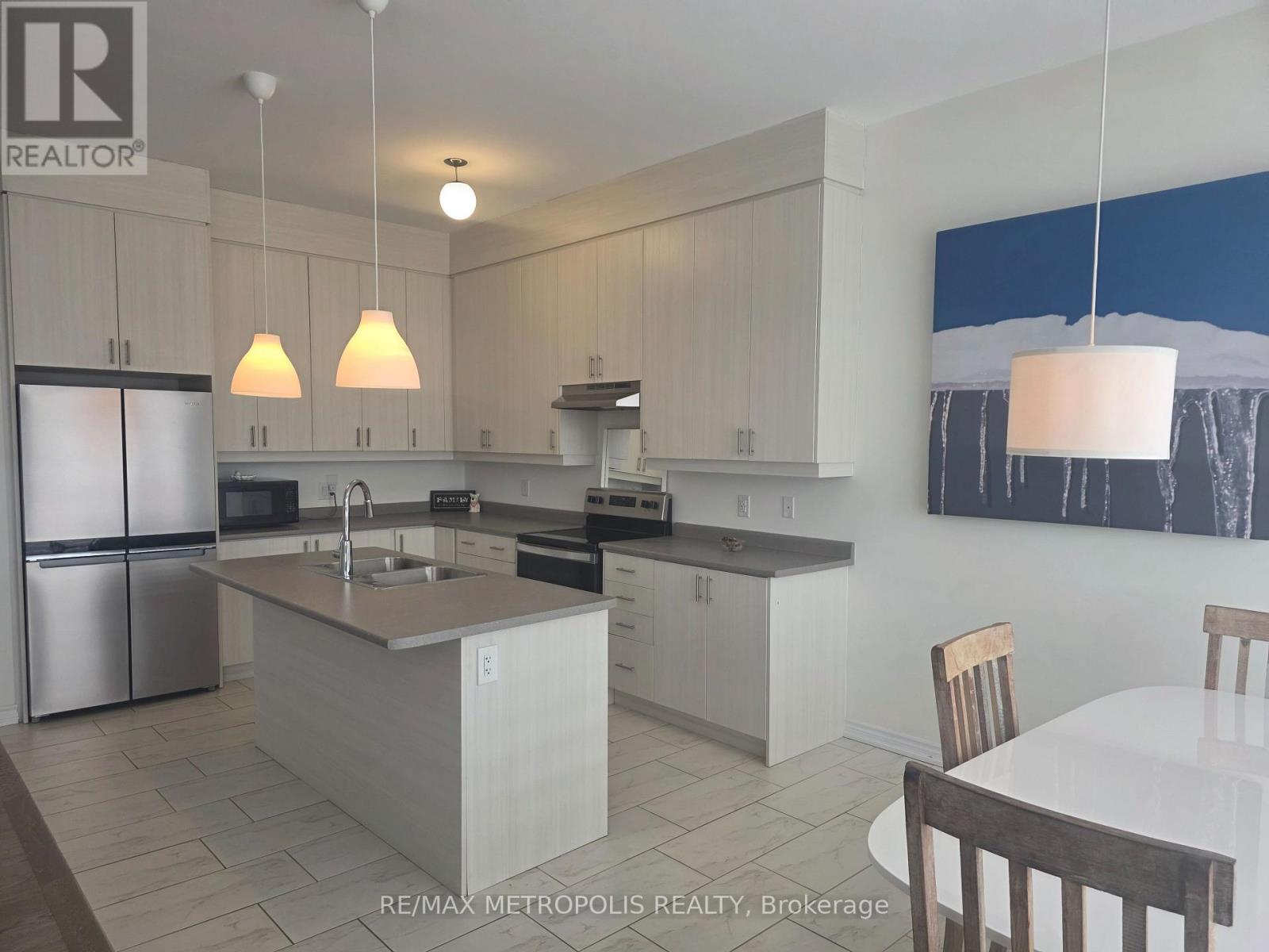 298 Ramblewood Drive, Wasaga Beach, Ontario  L9Z 0C4 - Photo 7 - S12997690