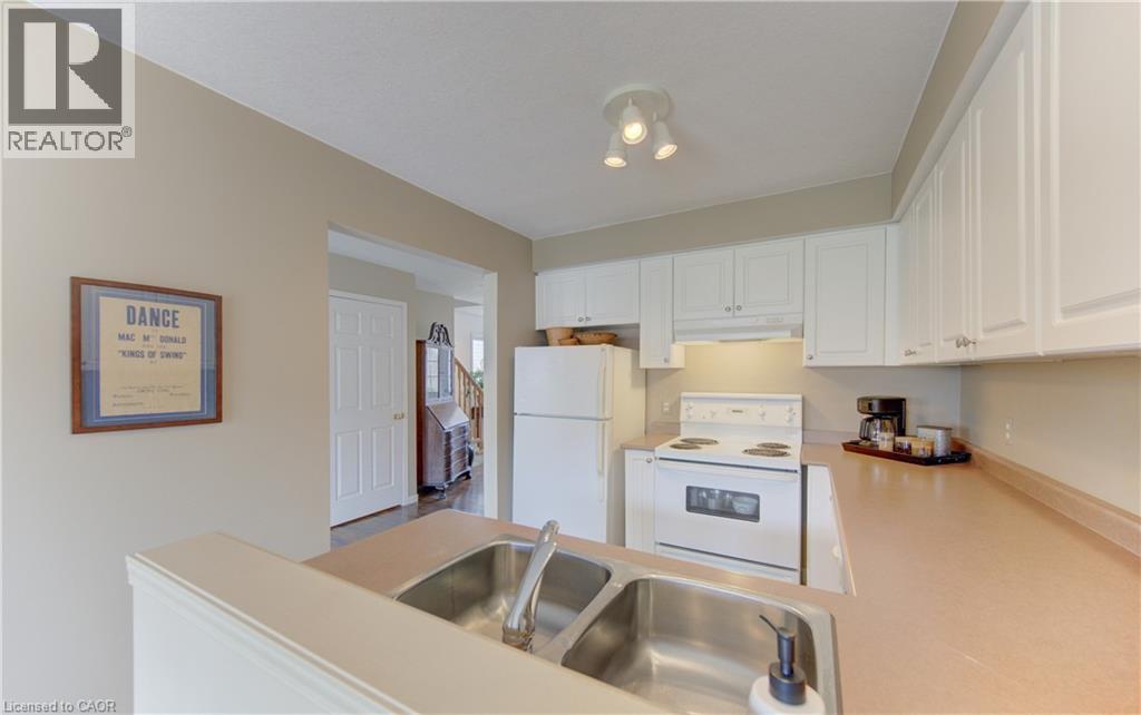 161 Windflower Drive, Kitchener, Ontario  N2E 3S9 - Photo 15 - 40815789