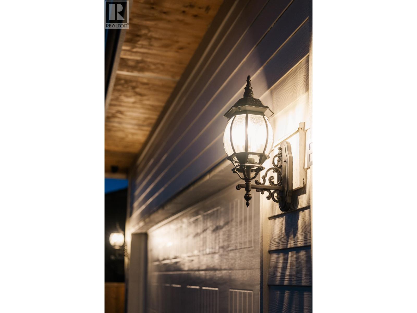 2 12050 York Street, Maple Ridge, British Columbia  V2X 5R9 - Photo 3 - R3106870