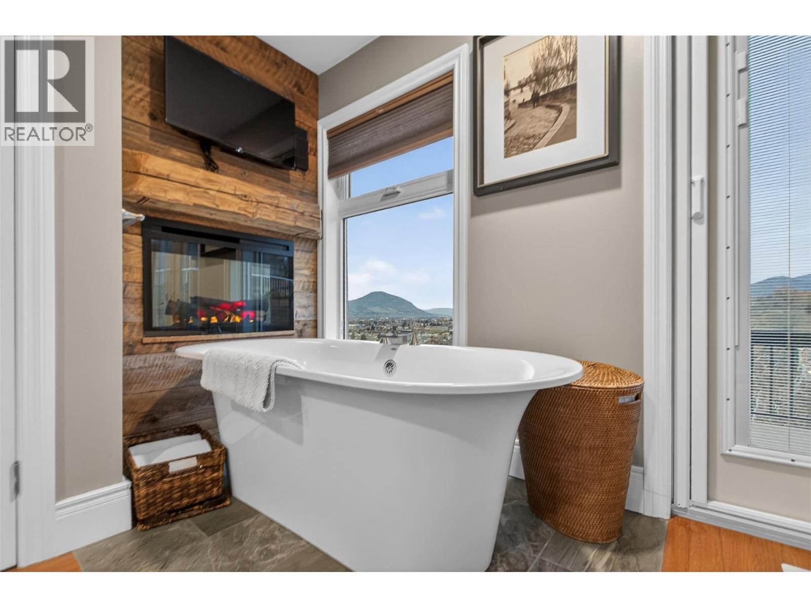102 Spruce Place, Penticton, British Columbia  V2A 8V9 - Photo 46 - 10379048