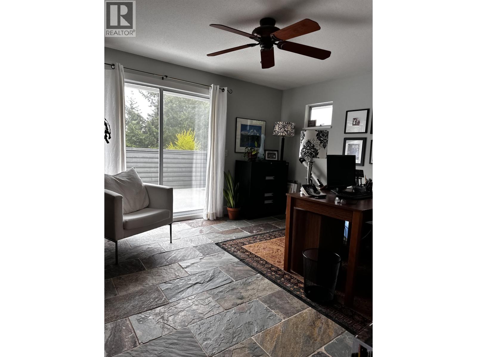 1014 Lanark Place, Squamish, British Columbia V0N 1T0 - Photo 6 - R3110936