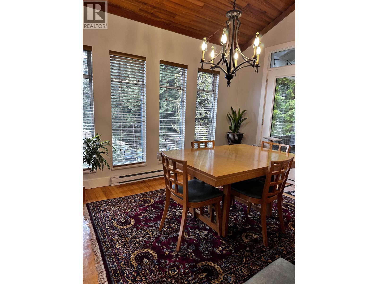 1014 Lanark Place, Squamish, British Columbia V0N 1T0 - Photo 3 - R3110936