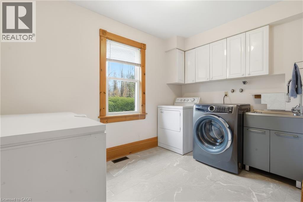 24 Queensway Drive, St. Jacobs, Ontario  N0B 2N0 - Photo 21 - 40820732