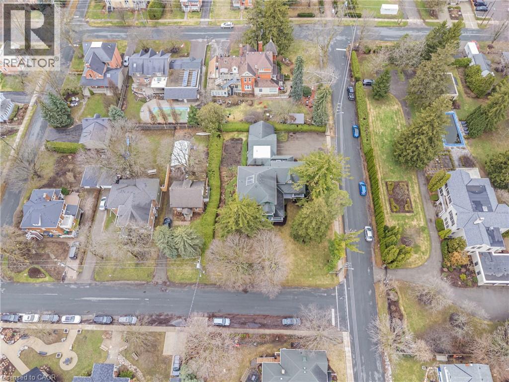 24 Queensway Drive, St. Jacobs, Ontario  N0B 2N0 - Photo 49 - 40820732