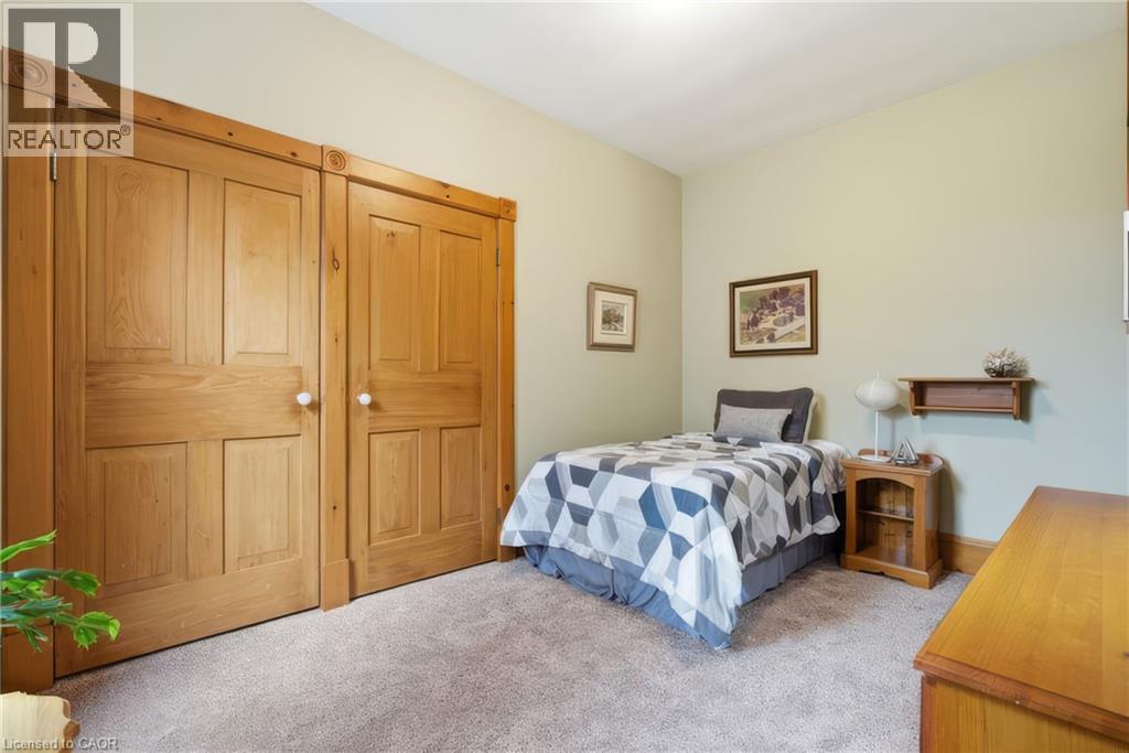 24 Queensway Drive, St. Jacobs, Ontario  N0B 2N0 - Photo 15 - 40820732