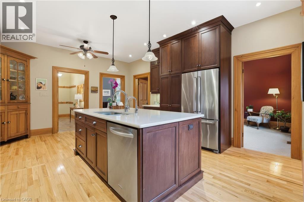 24 Queensway Drive, St. Jacobs, Ontario  N0B 2N0 - Photo 28 - 40820732