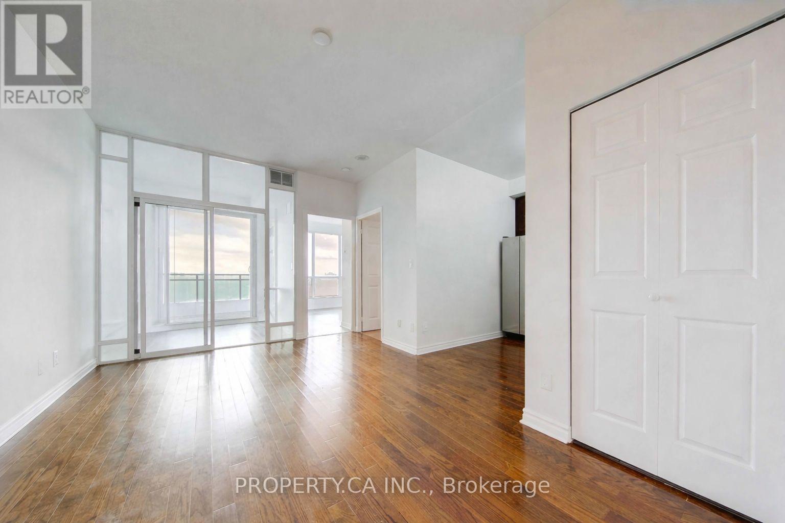 1015 - 18 Holmes Avenue, Toronto, Ontario  M2N 0E1 - Photo 8 - C12998816