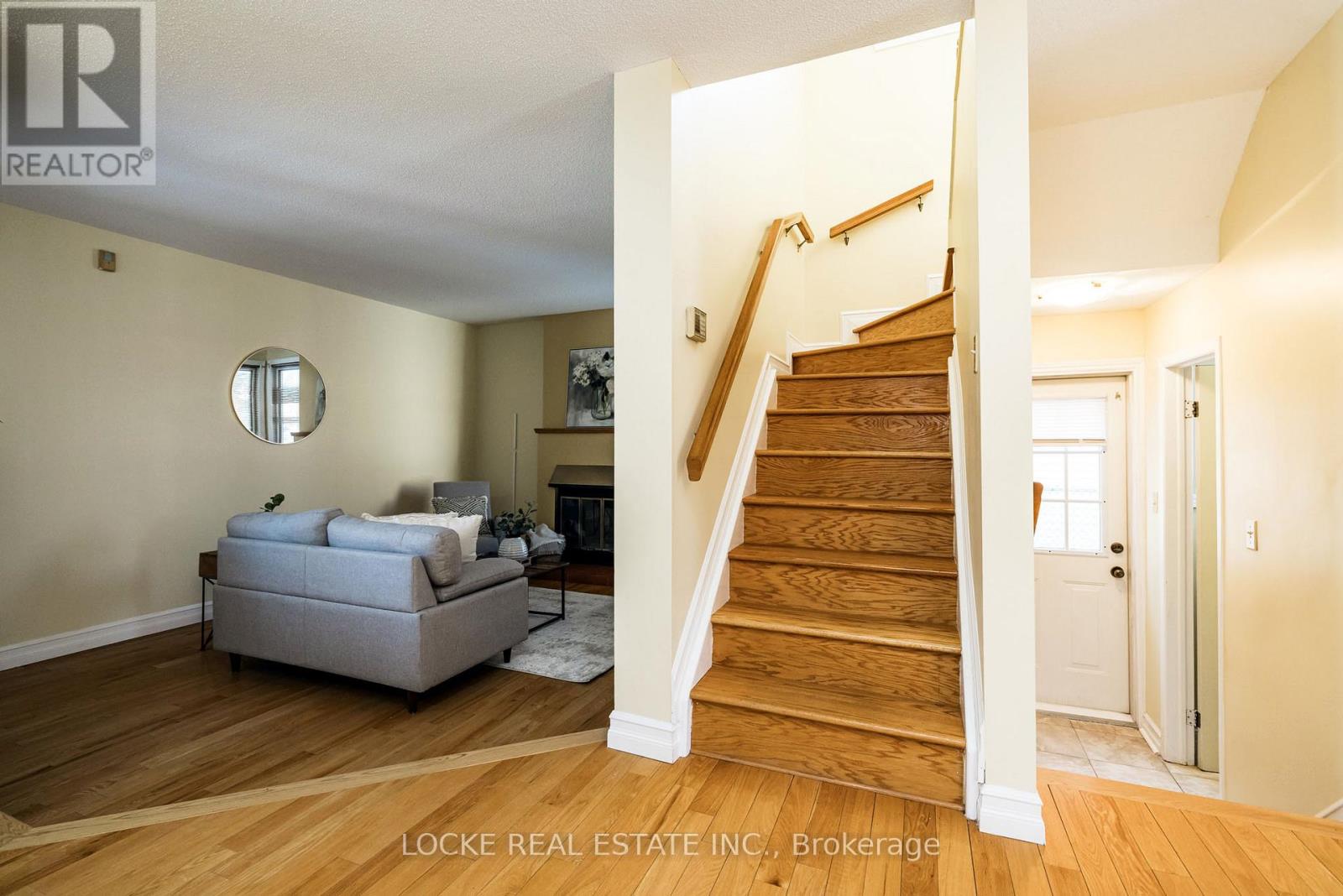 6096 Meadowhill Crescent, Ottawa, Ontario  K1C 5R8 - Photo 19 - X12915486