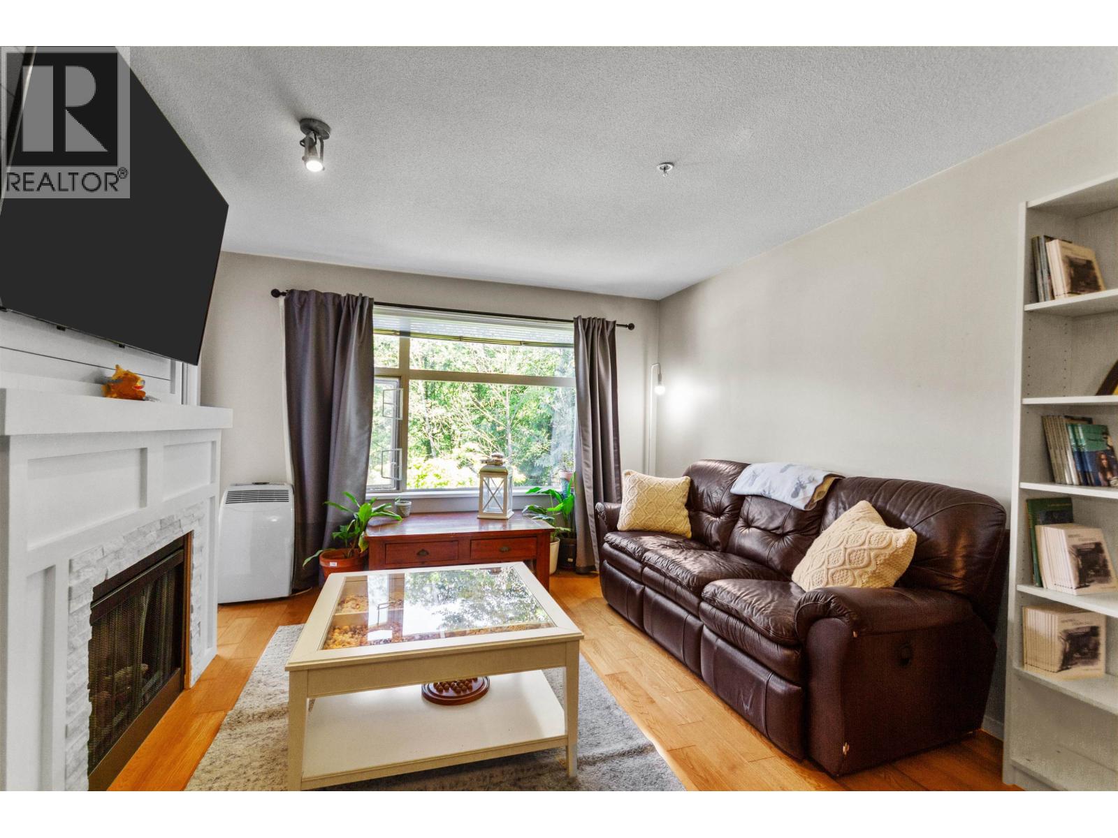 315 400 Klahanie Drive, Port Moody, British Columbia  V3H 5K9 - Photo 3 - R3111510