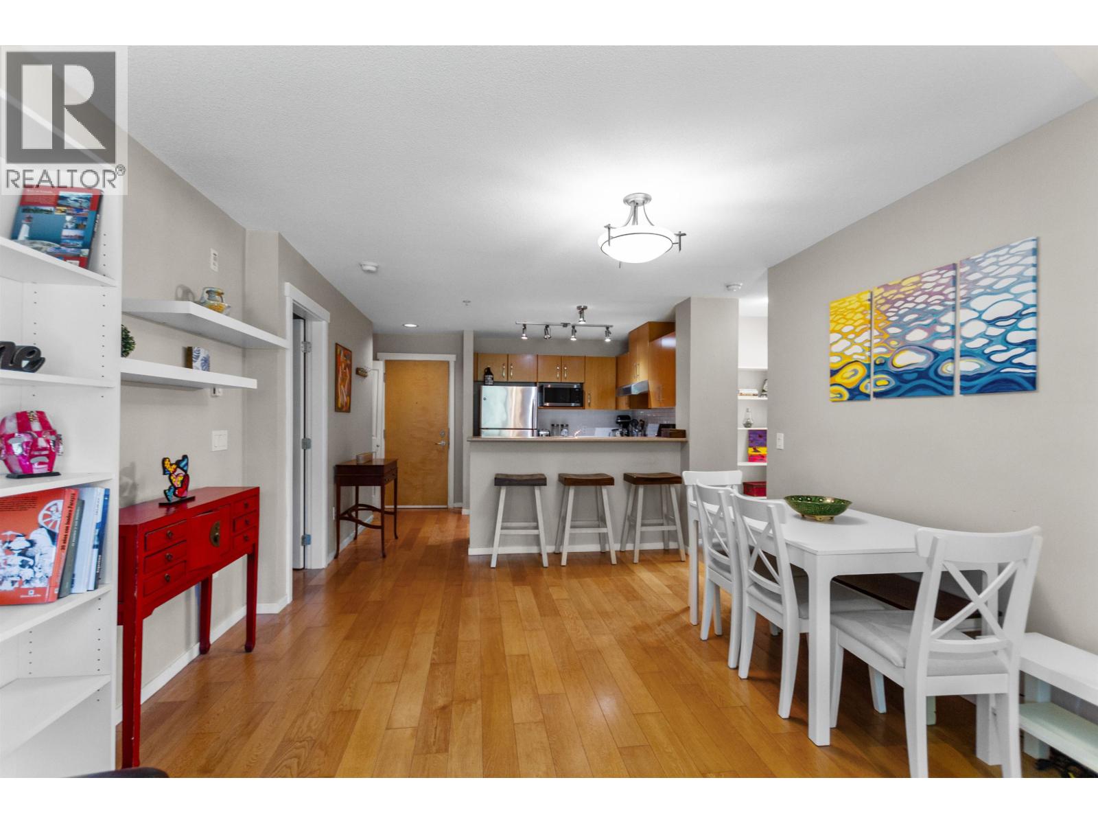 315 400 Klahanie Drive, Port Moody, British Columbia  V3H 5K9 - Photo 8 - R3111510