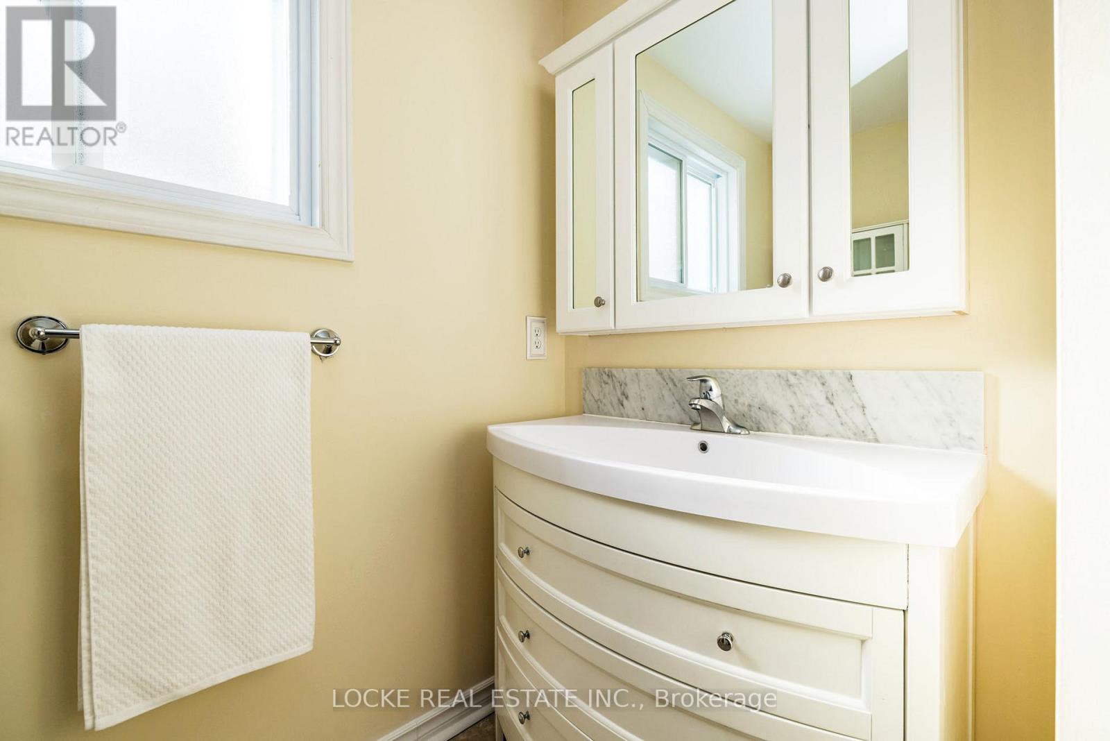 6096 Meadowhill Crescent, Ottawa, Ontario  K1C 5R8 - Photo 25 - X12915486