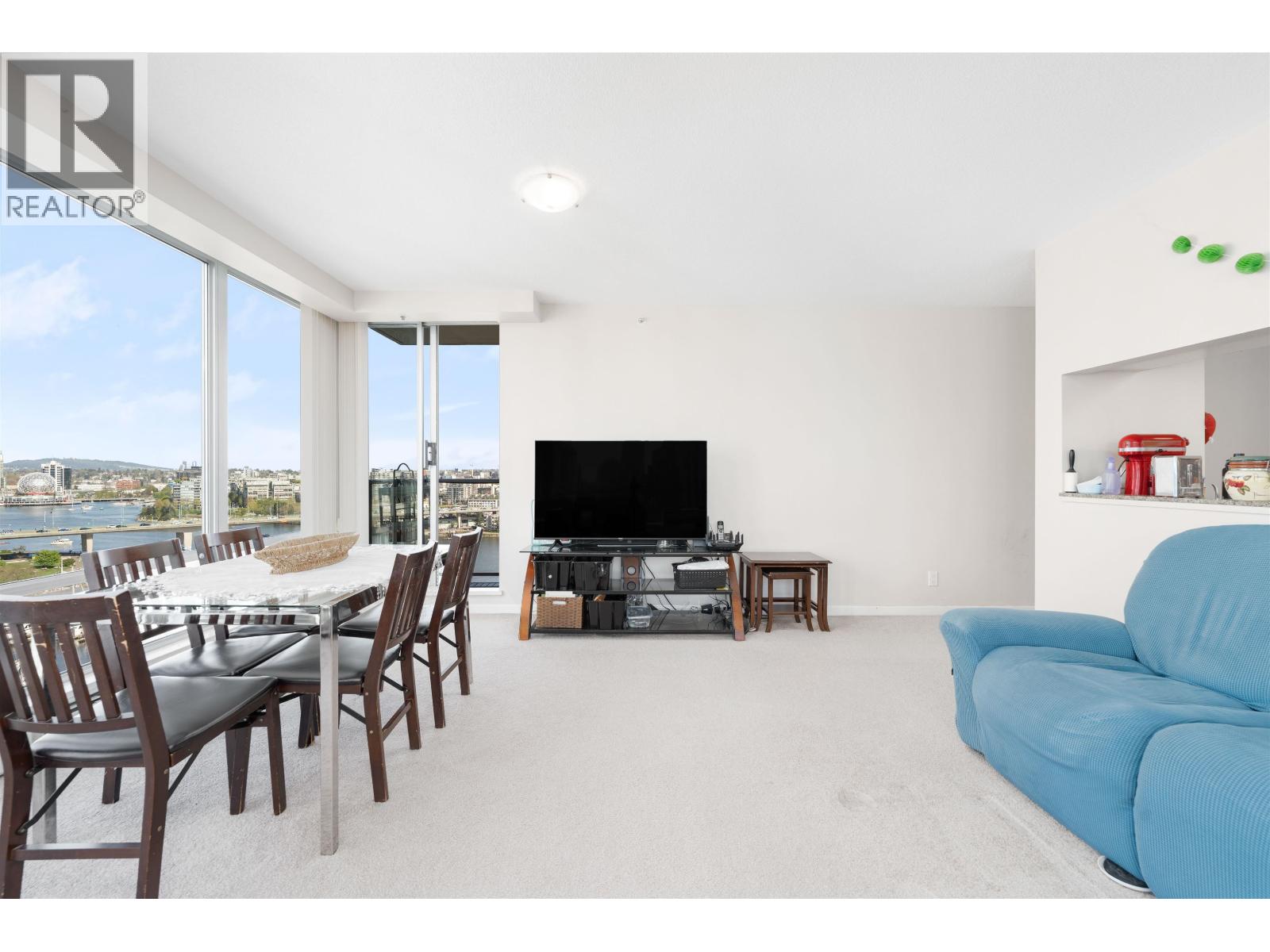 1906 1228 Marinaside Crescent, Vancouver, British Columbia  V6Z 2W4 - Photo 4 - R3111525