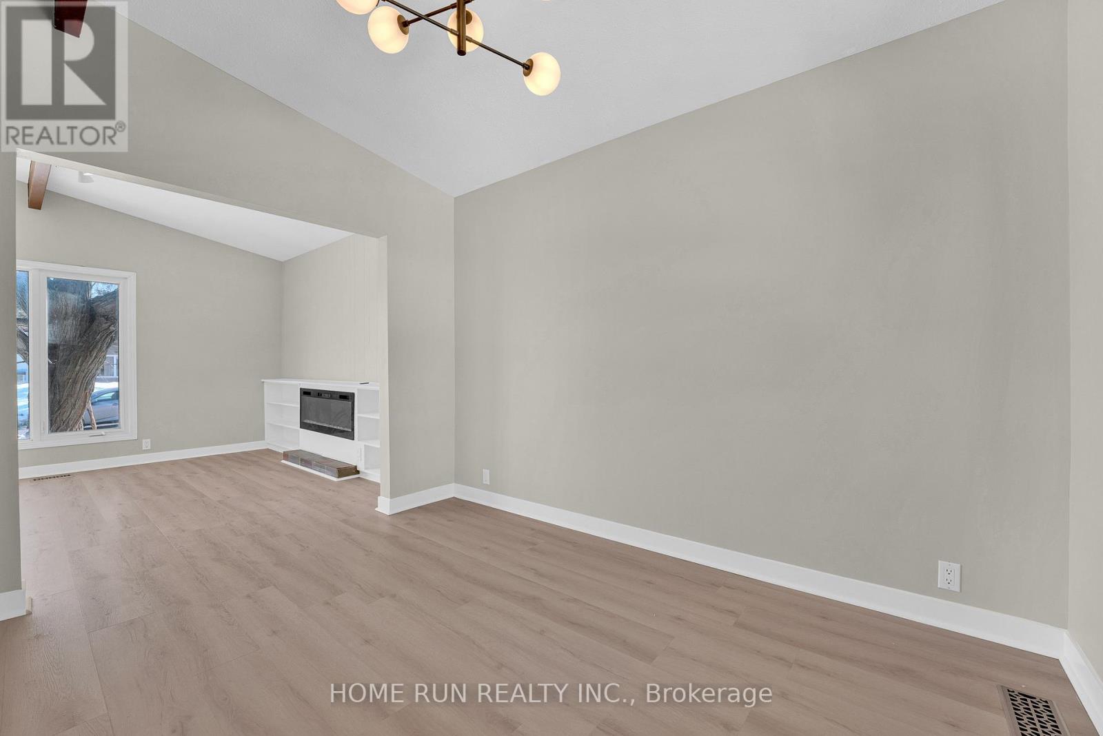 1259 Meadowlands Drive E, Ottawa, Ontario  K2E 6K4 - Photo 19 - X12988998