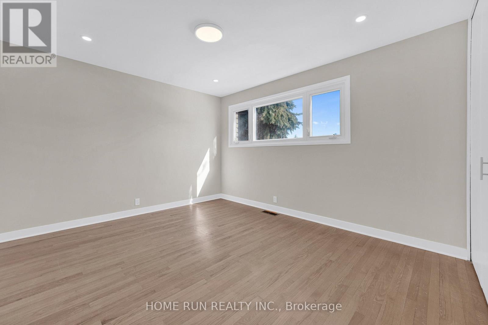 1259 Meadowlands Drive E, Ottawa, Ontario  K2E 6K4 - Photo 28 - X12988998