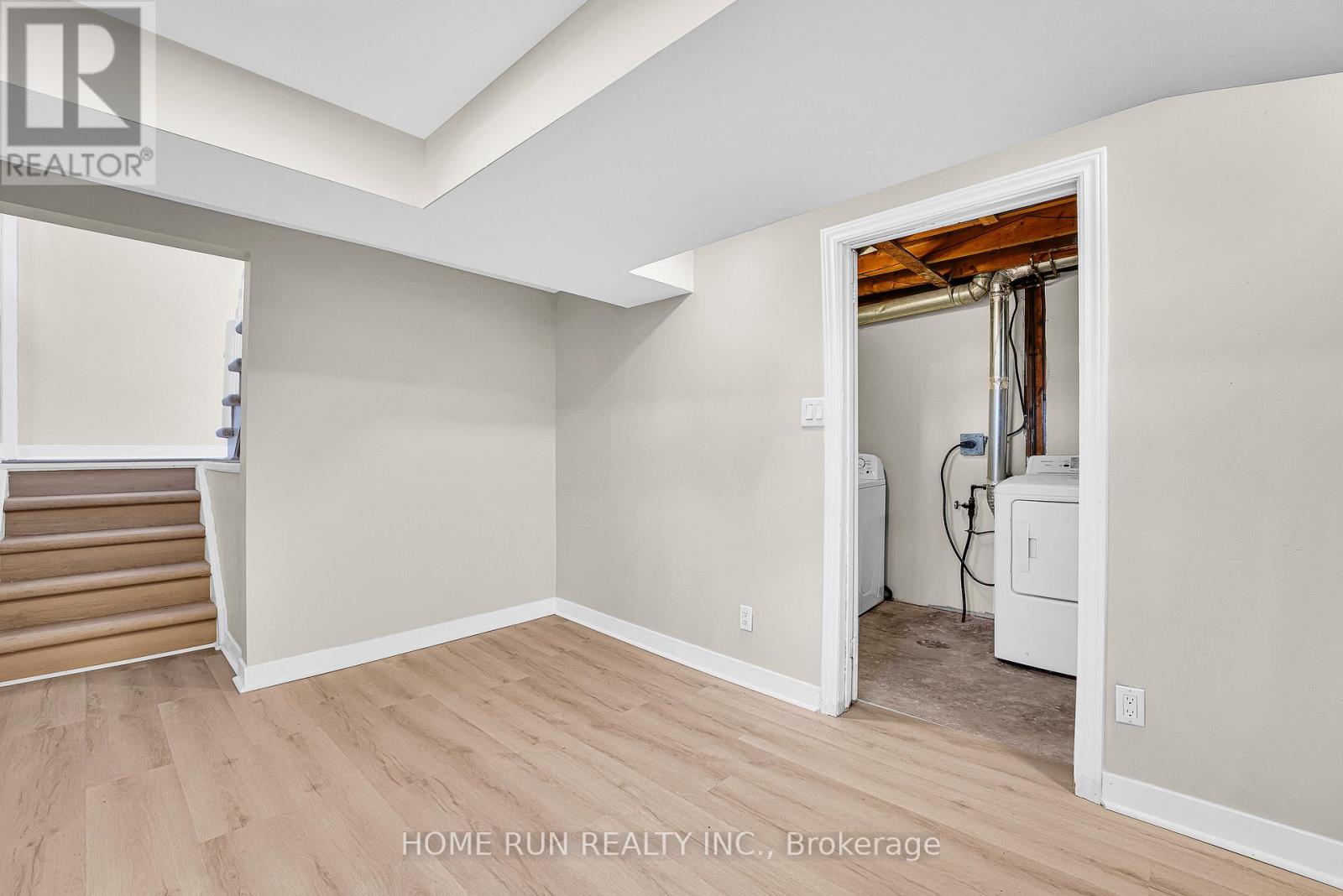 1259 Meadowlands Drive E, Ottawa, Ontario  K2E 6K4 - Photo 38 - X12988998