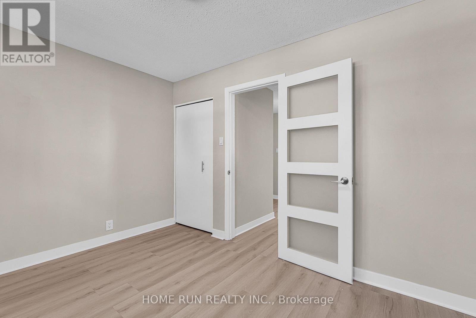 1259 Meadowlands Drive E, Ottawa, Ontario  K2E 6K4 - Photo 8 - X12988998