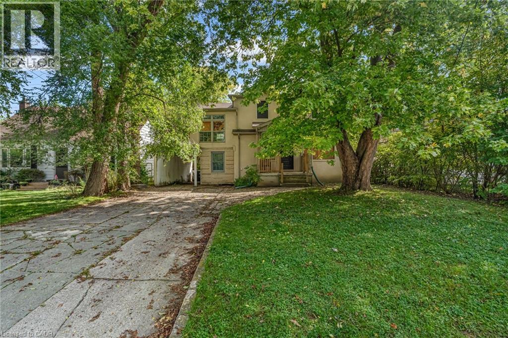 63 Minnewawa Road, Mississauga, Ontario  L5G 1C6 - Photo 2 - 40772106