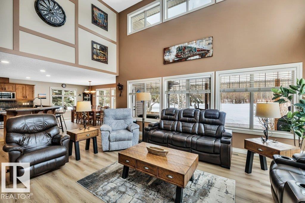 111 Crystal Springs Drive, Rural Wetaskiwin County, Alberta  T0C 2V0 - Photo 5 - E4478124