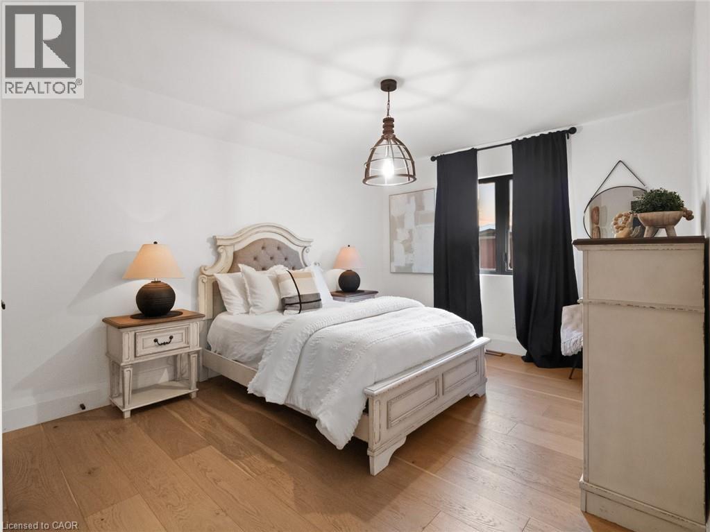 253 Central Avenue, Grimsby, Ontario  L3M 1X6 - Photo 27 - 40820894