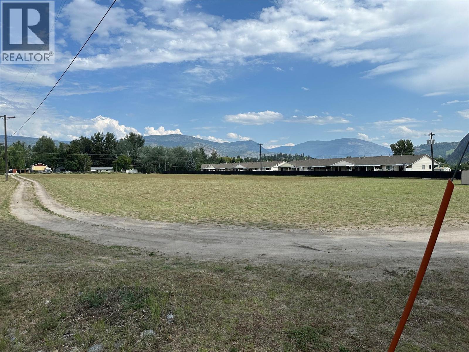 1348 Cedar Street, Okanagan Falls, British Columbia  V0H 1R0 - Photo 8 - 10354184